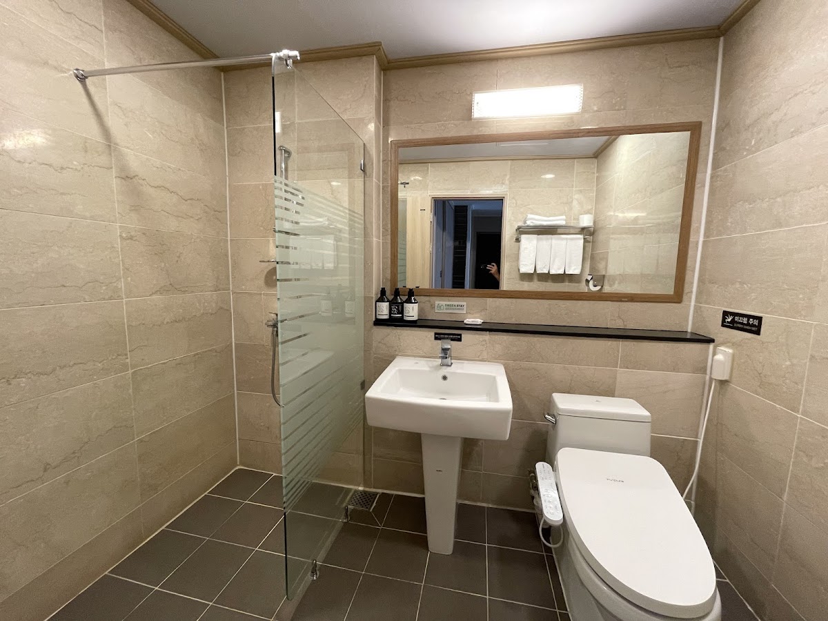 Kensington Resort Seorak Beach