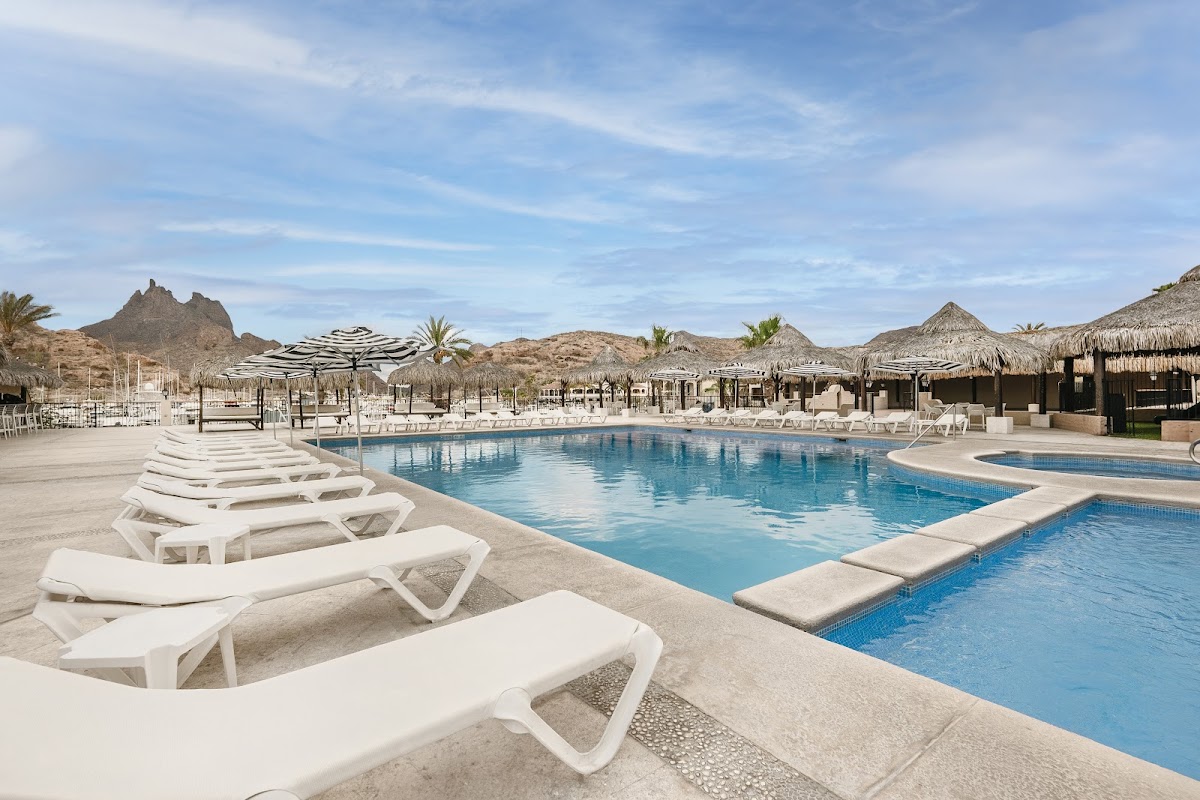 Marinaterra Hotel