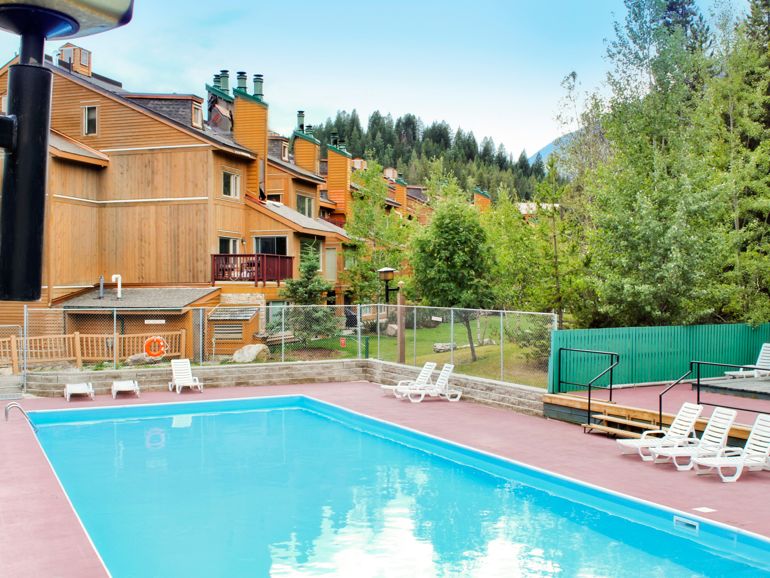 Panorama Vacation Retreat at Horsethief Lodge