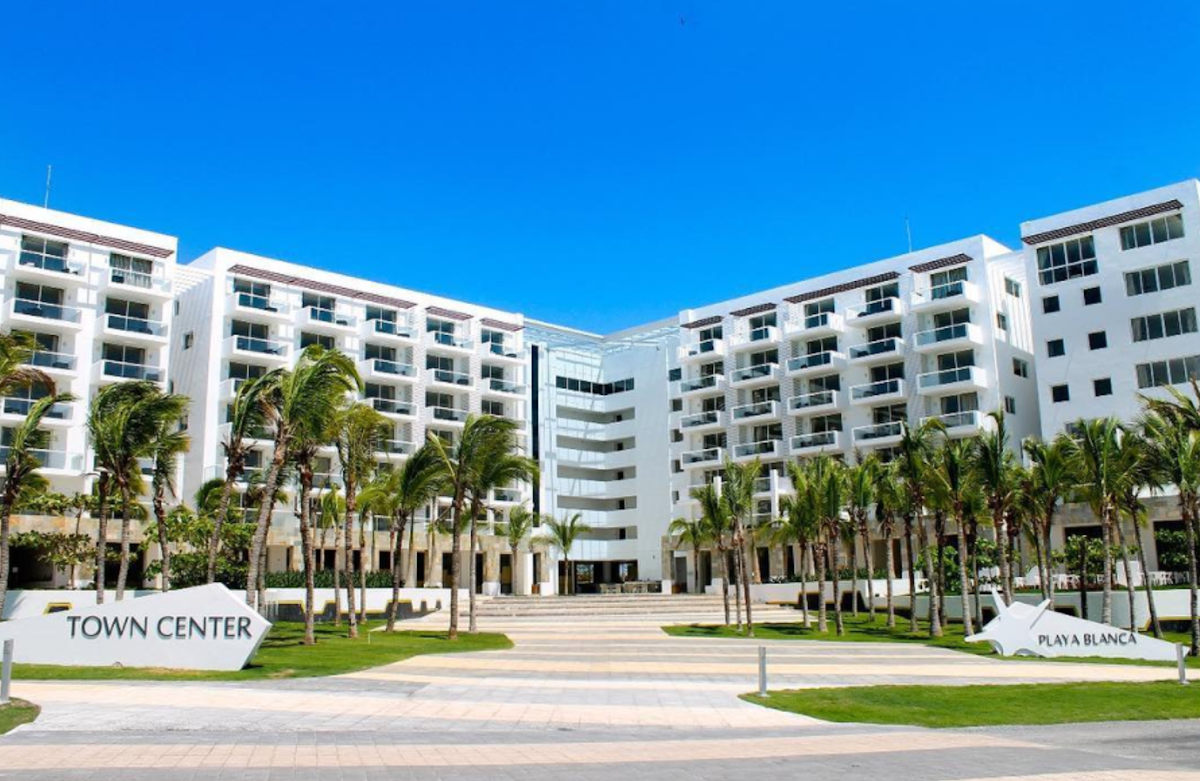 Playa Blanca Town Center