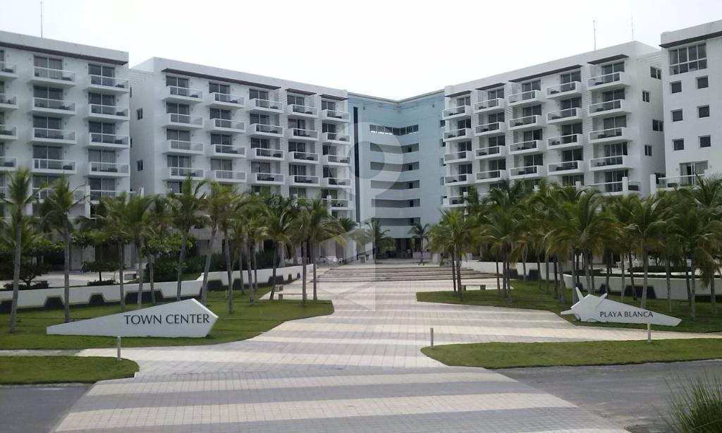 Playa Blanca Town Center