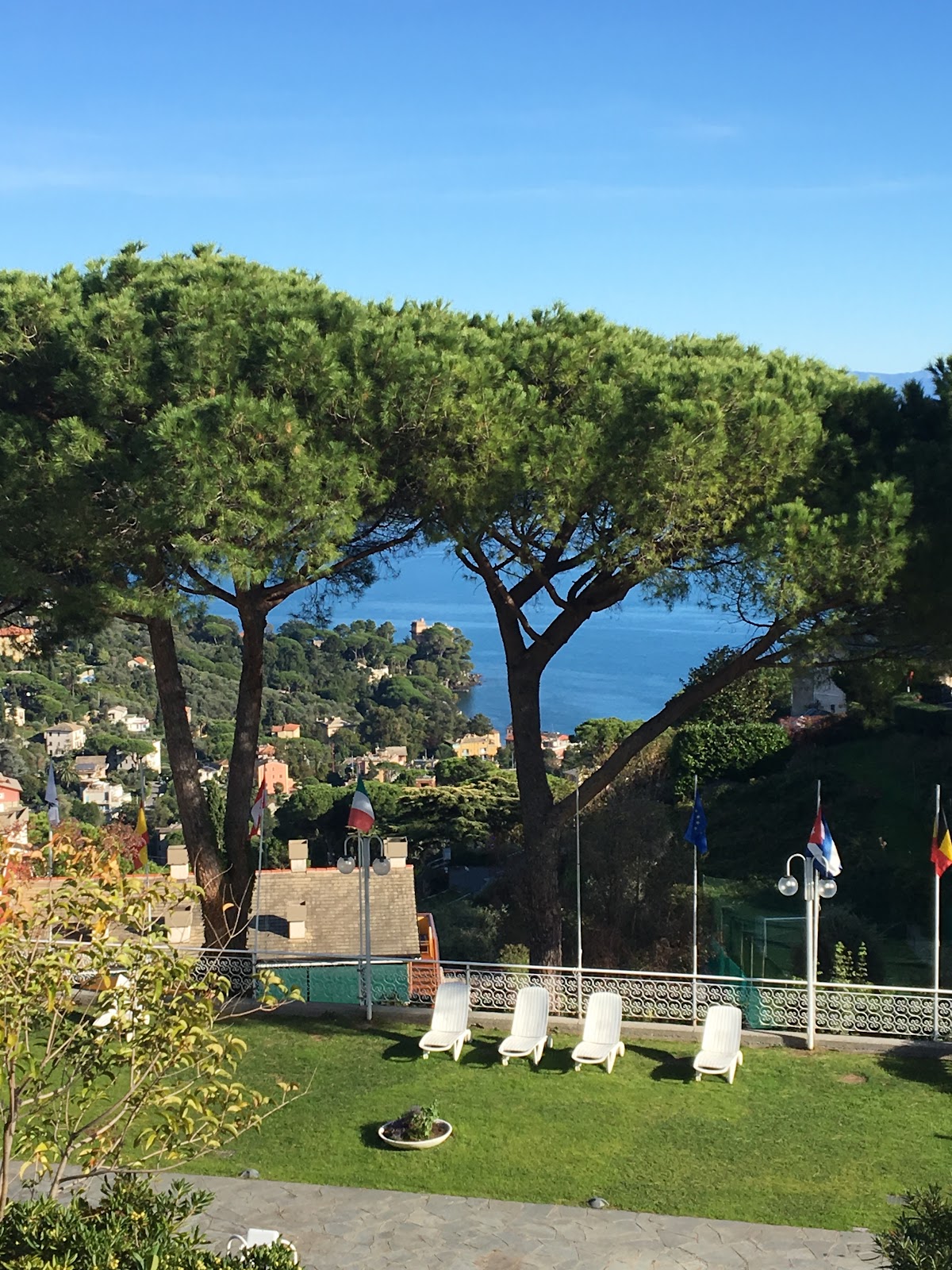 Portofino Est Residence