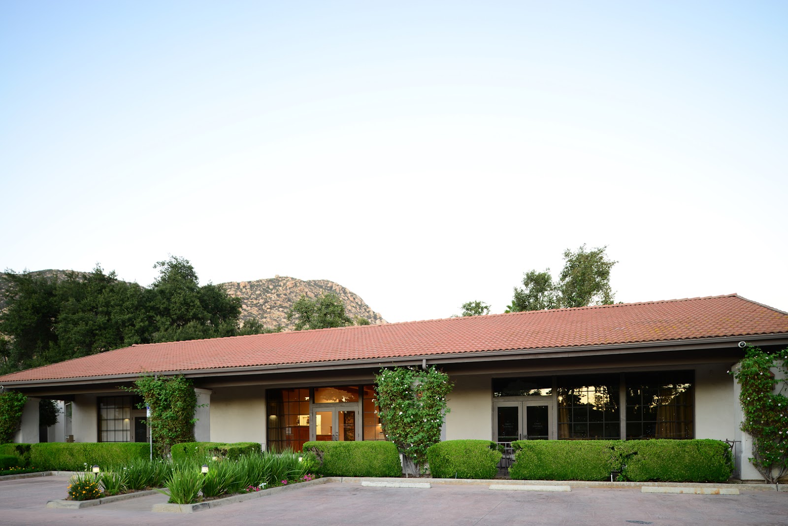 Riviera Oaks Resort & Racquet Club