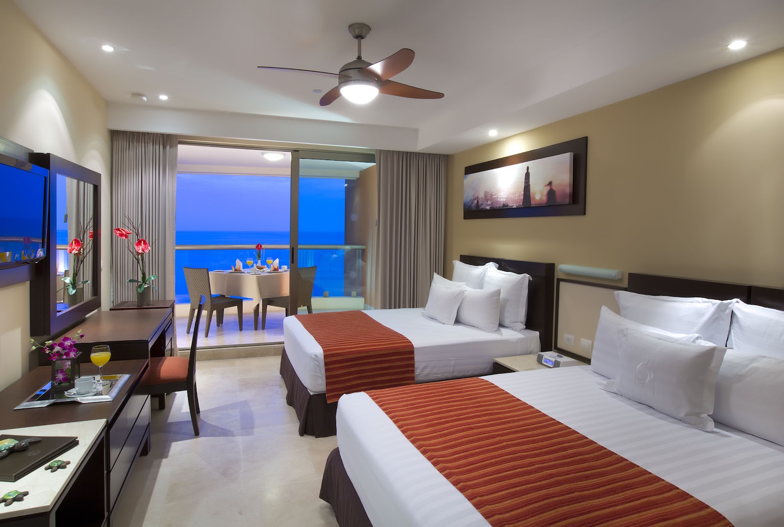 Shell Vacations Club @ Sunset Plaza Beach Resort and Spa