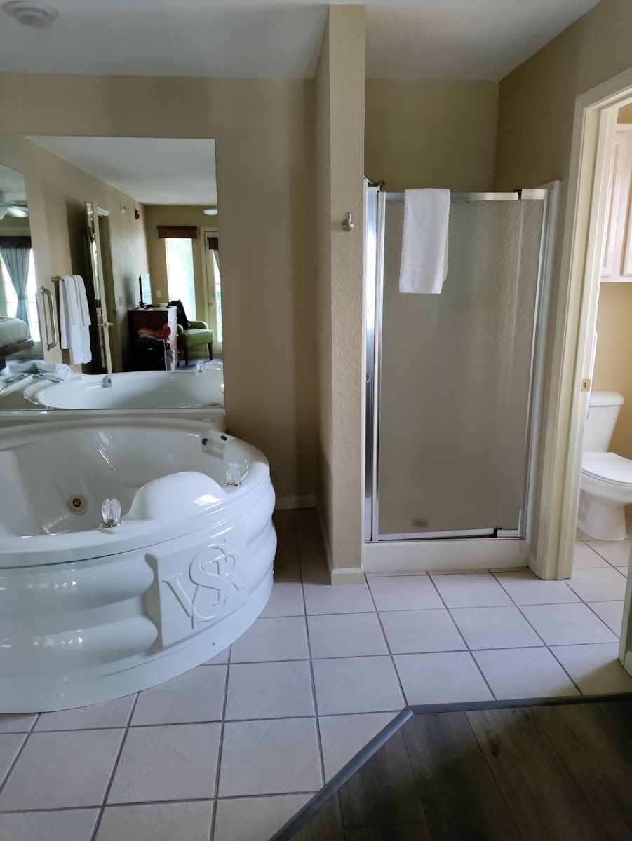 Surrey Vacation Resort - Carriage Place