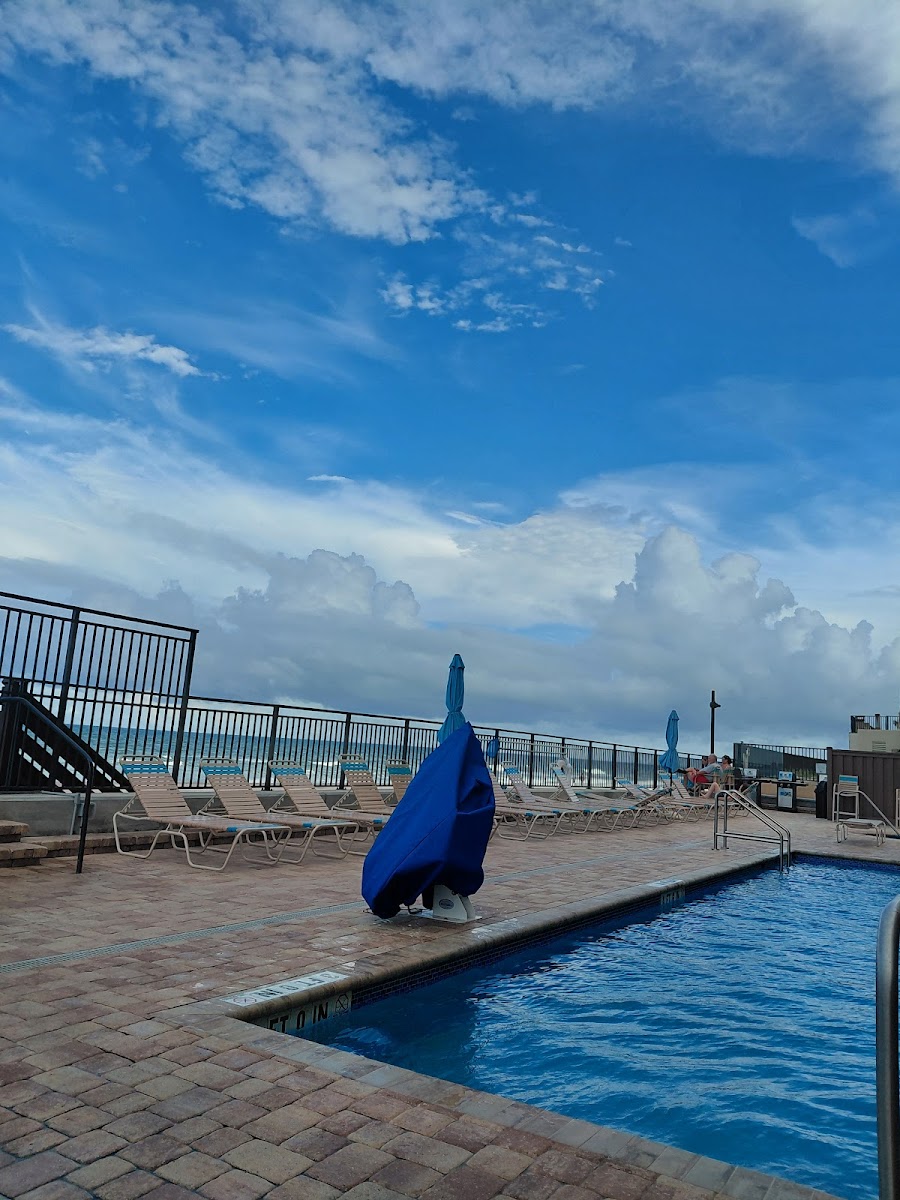 Tropic Shores