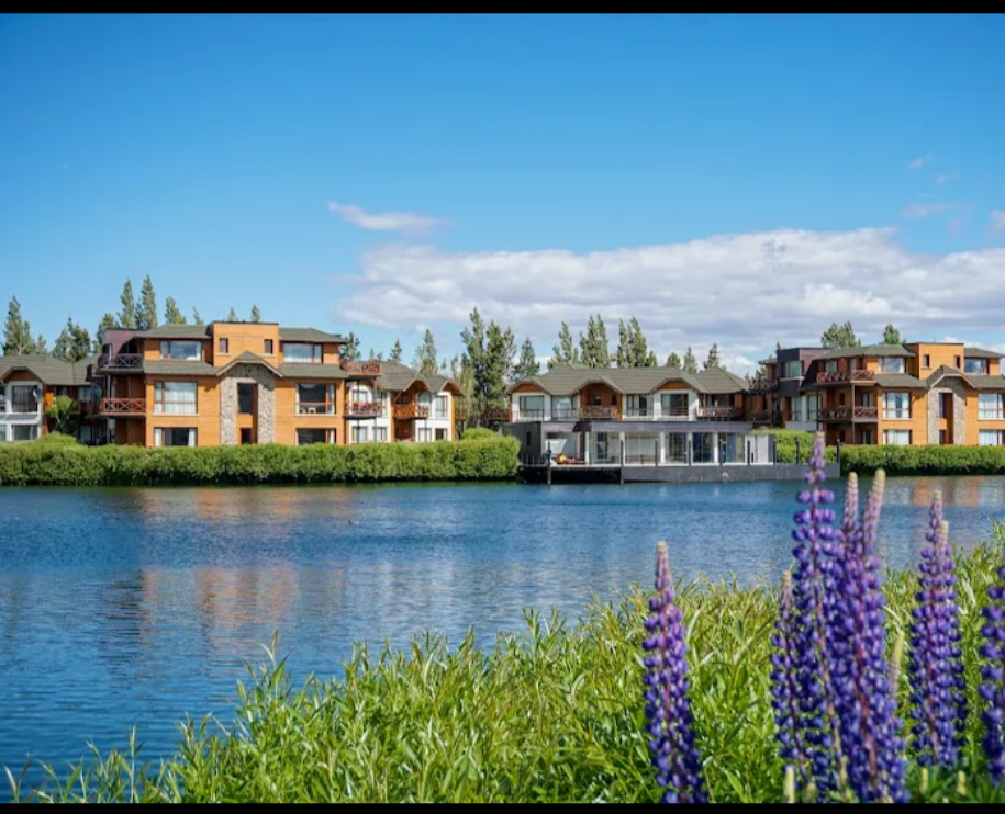 Villa Huapi Luxury Resort