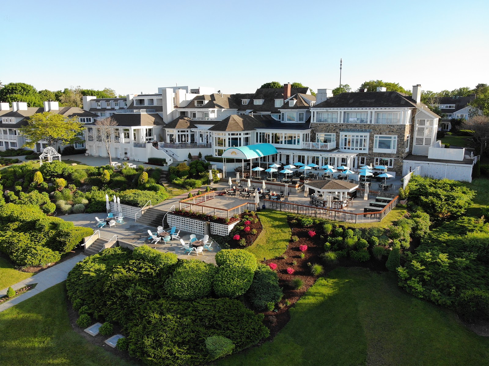 Water'S Edge Resort and Spa
