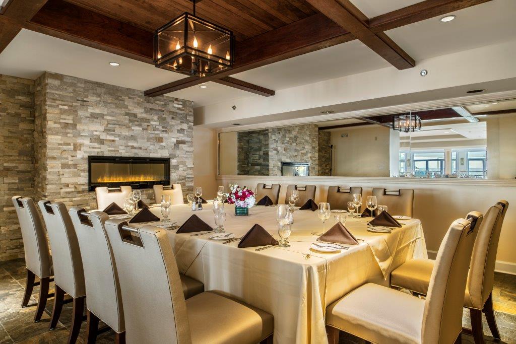 Water'S Edge Resort and Spa