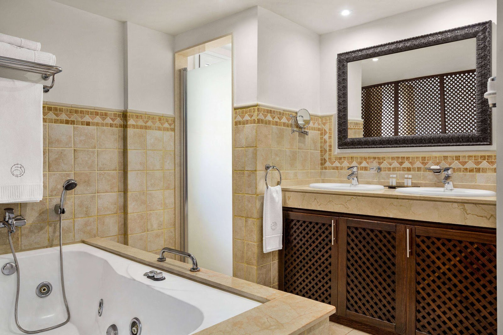 Wyndham Residences Monterey
