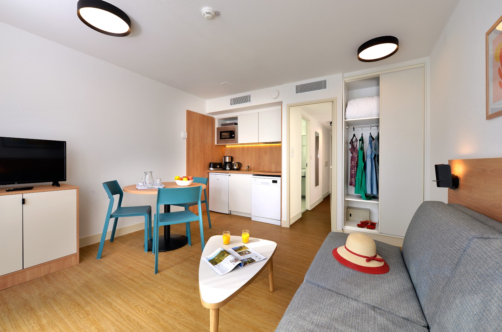 Antibes Residence