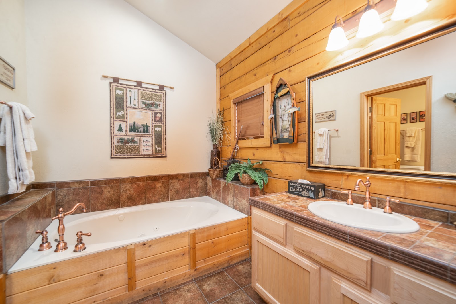 Cabins at Grand Mountain by Thousand Hills Vacations