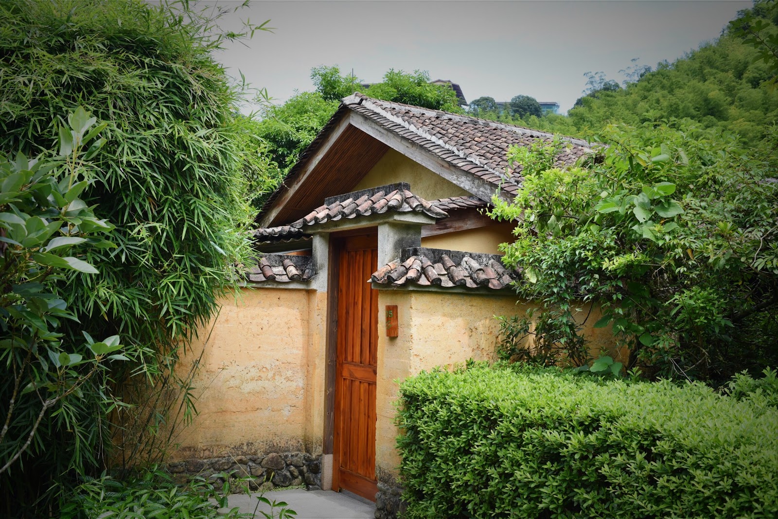 Crosswaters Ecolodge & Spa Nankun Mountain National Forest Park