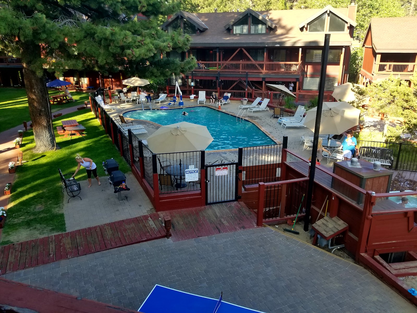 Edgelake Beach Club