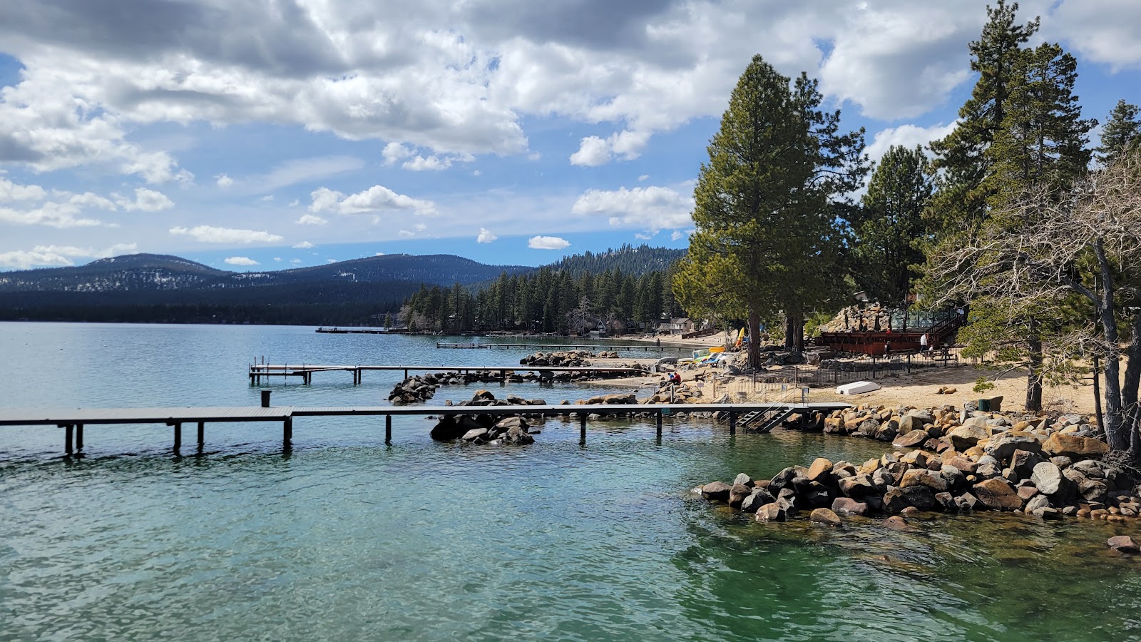 Edgelake Beach Club