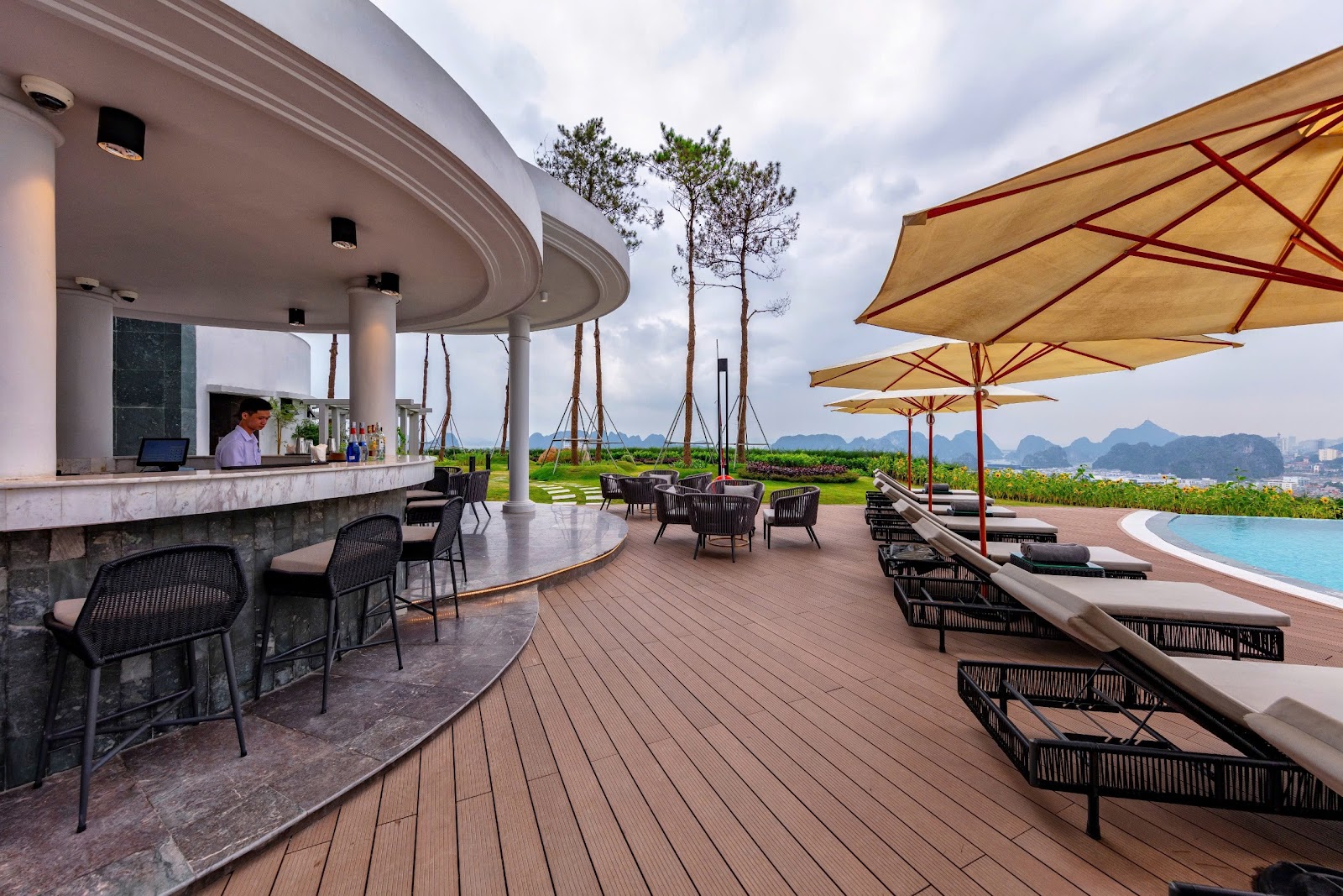 Flc Grand Hotel Ha Long Van Nghe Hill Hong Ha Ward Ha Long City