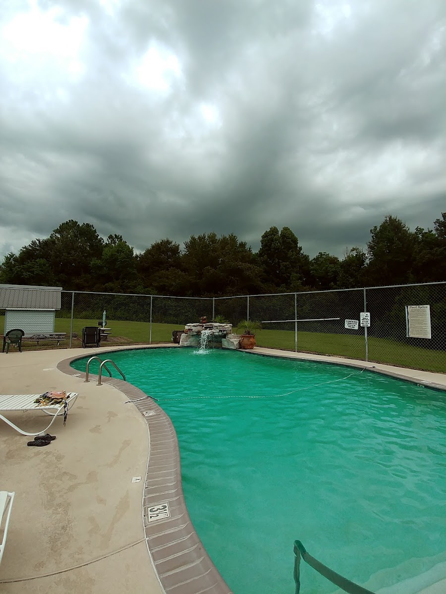 Hillcrest Lake Villas