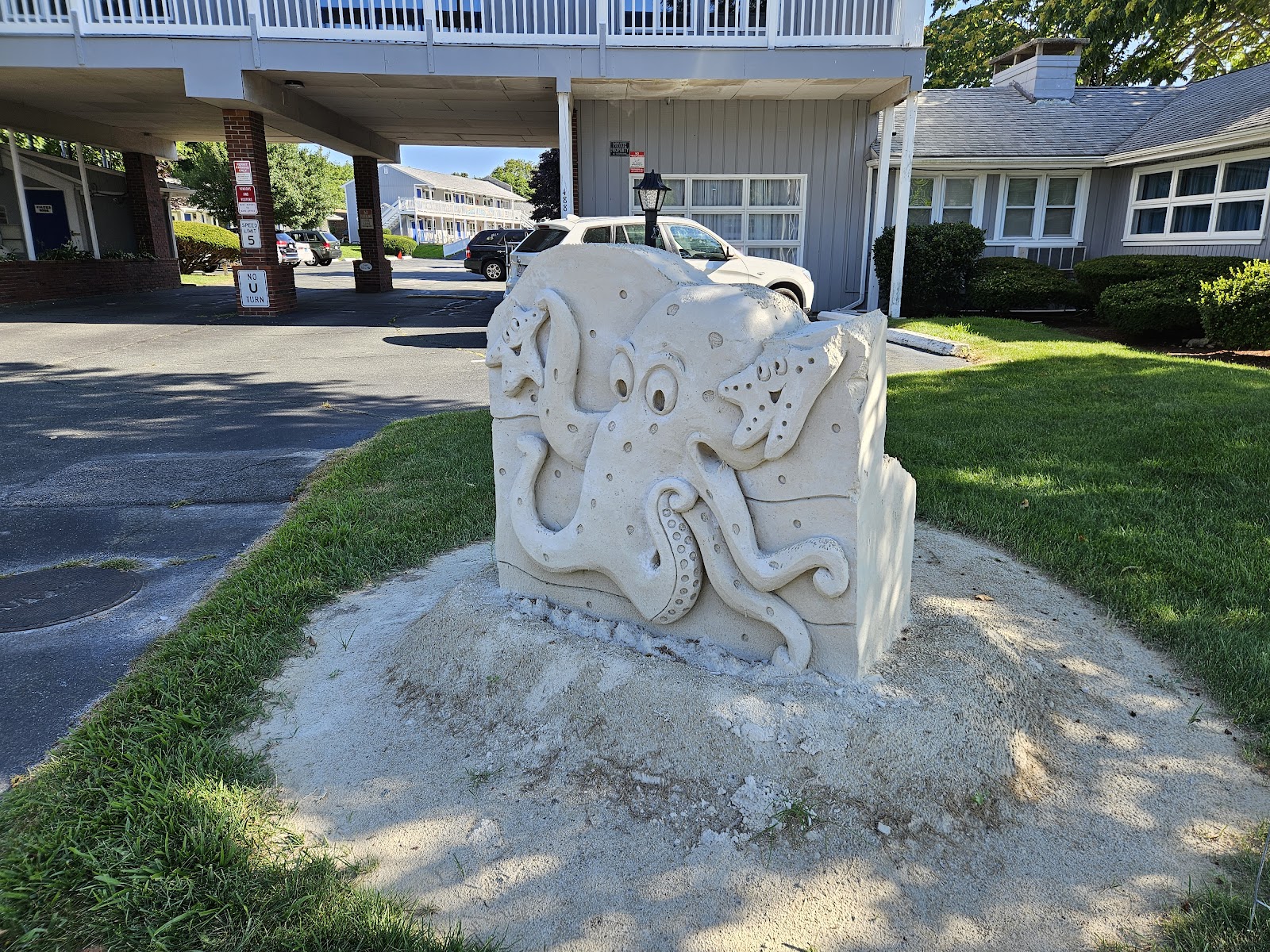 Holiday Vacation Condominiums