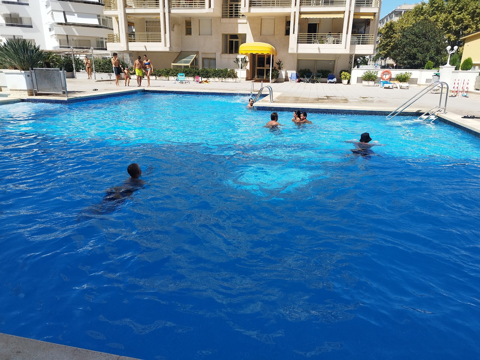 Ona Club Novelty