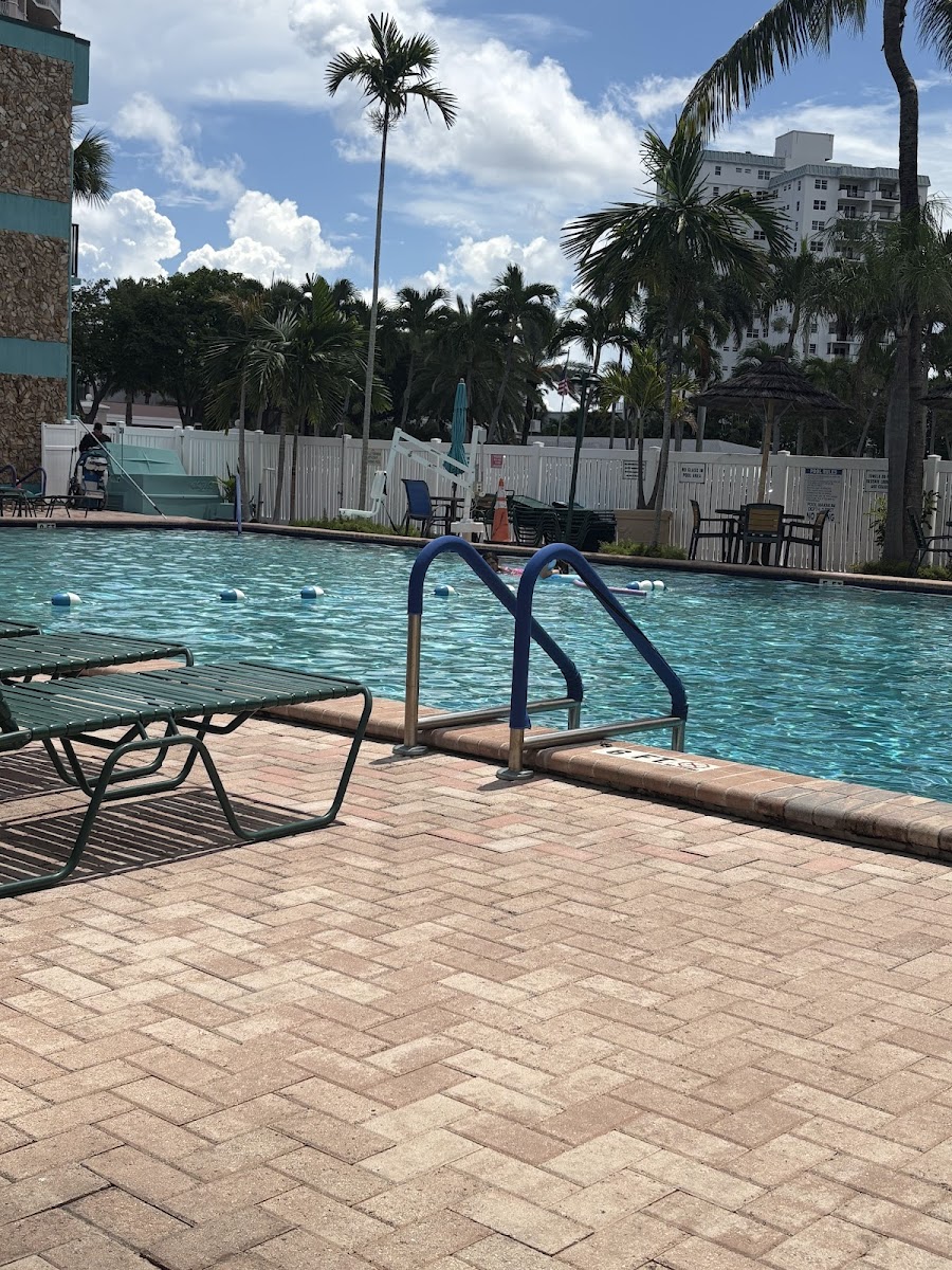 Surf Rider Resort