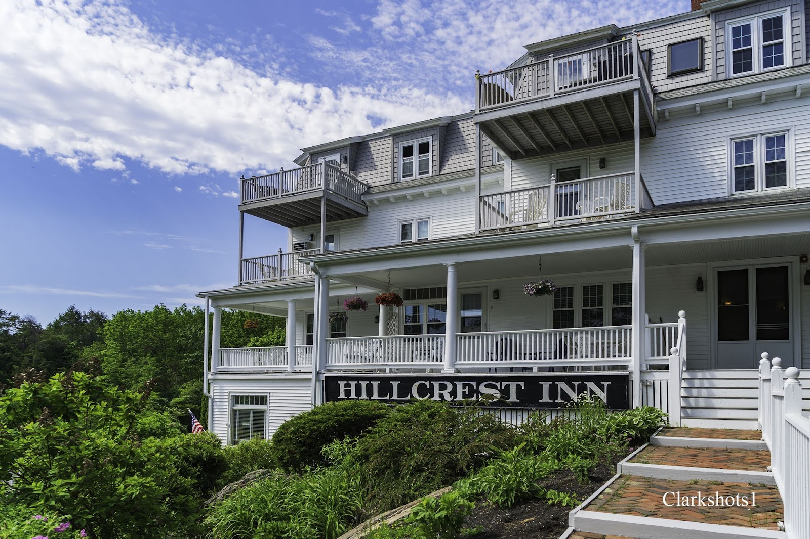 Hillcrest Condominiums