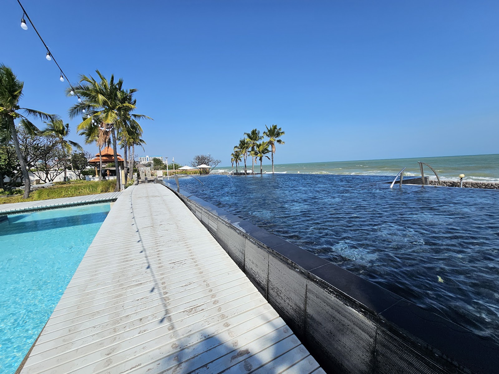 Lhc @ Boathouse Hua Hin