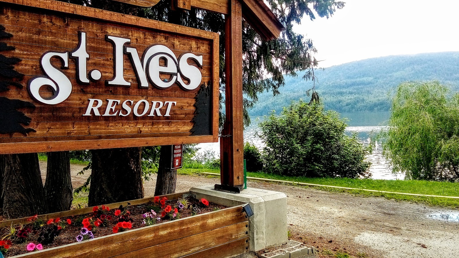 St. IVes On Shuswap