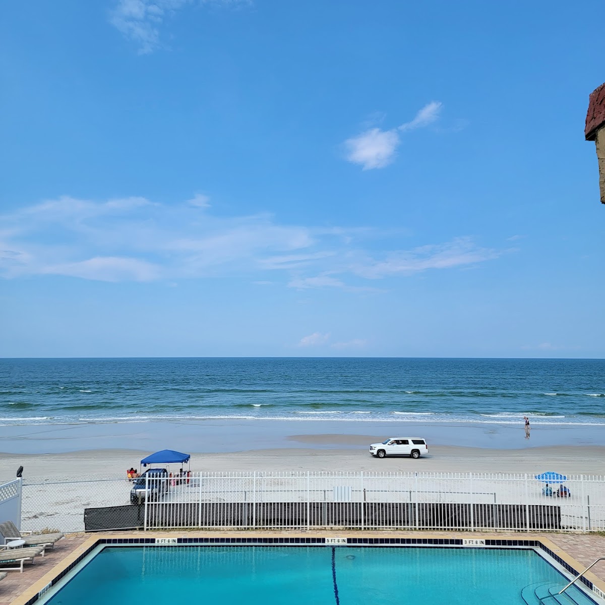 Sunisands Beach Club
