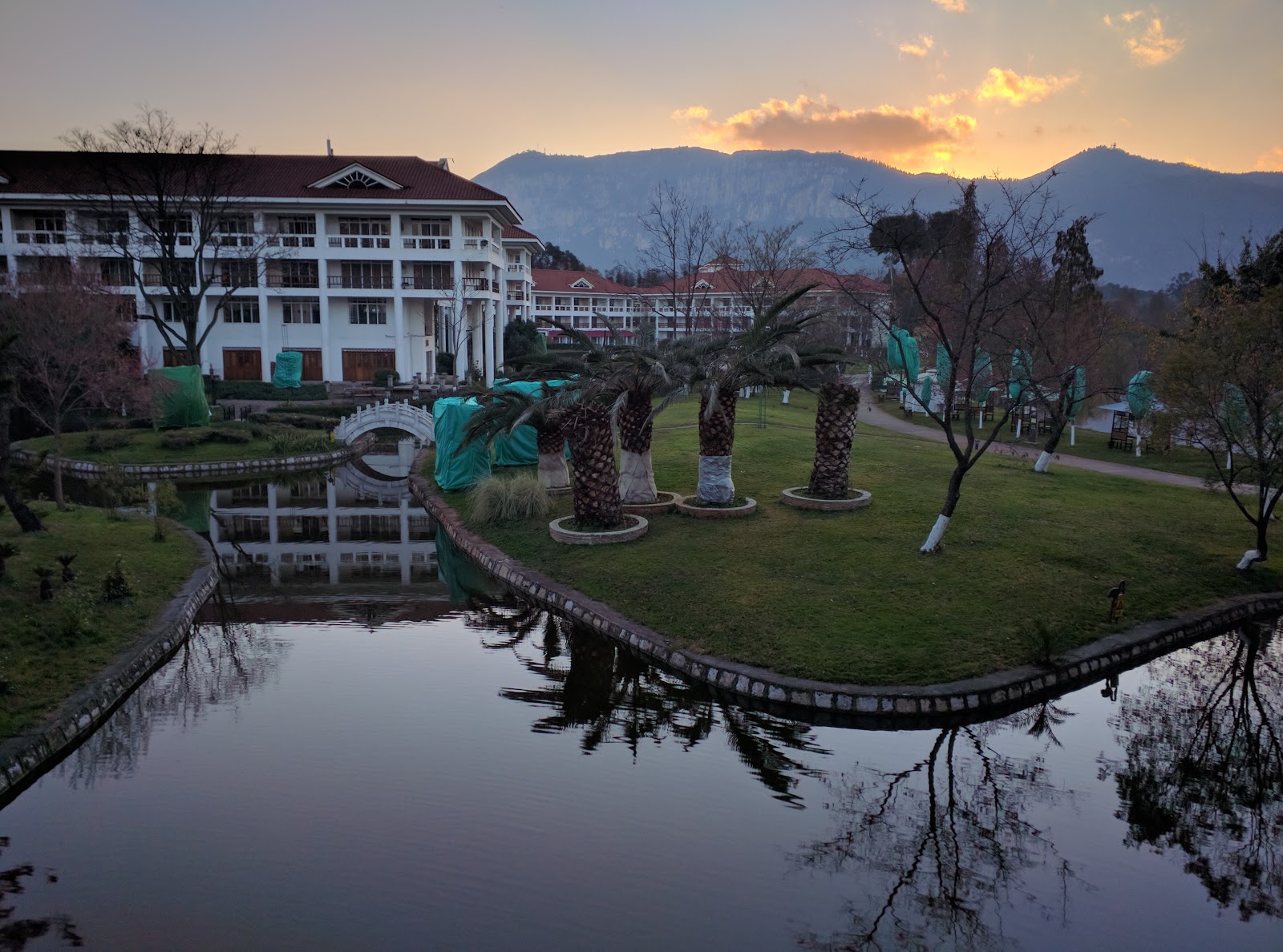 Dianchi Garden Hotel & Spa