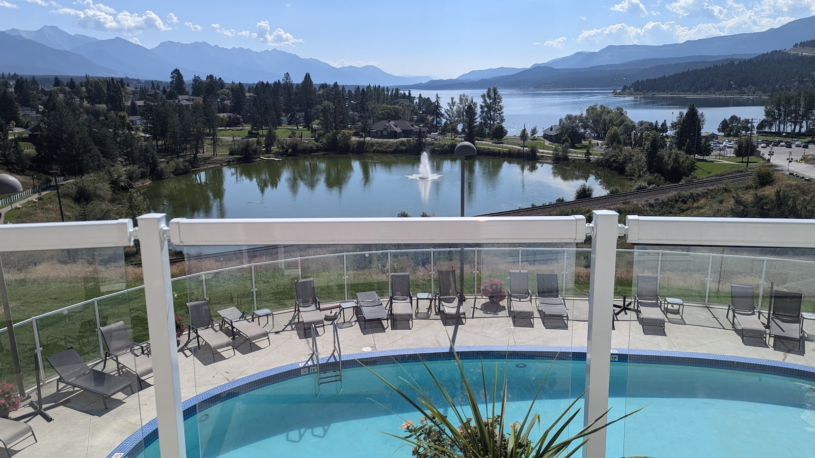 Heron Point at Invermere On the Lake