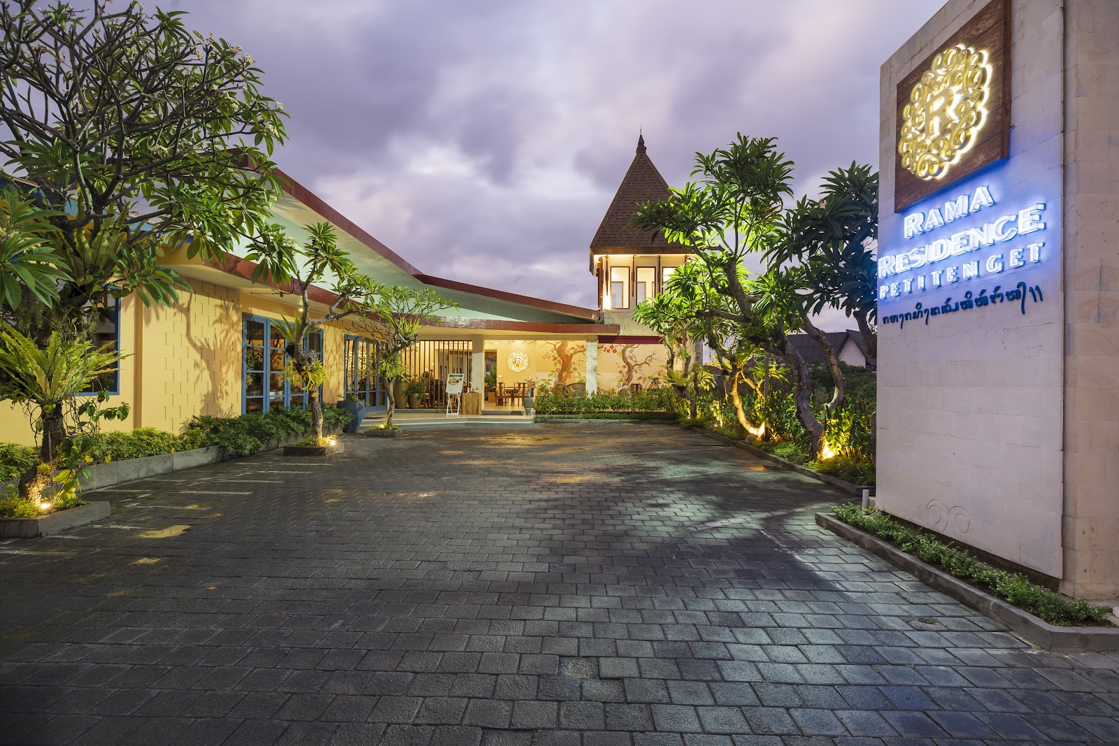 Residence Petitenget - Indonesia