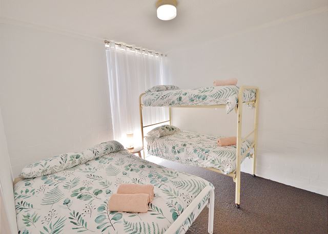 Riverview Holiday Apartments Corner of Clotworthy And