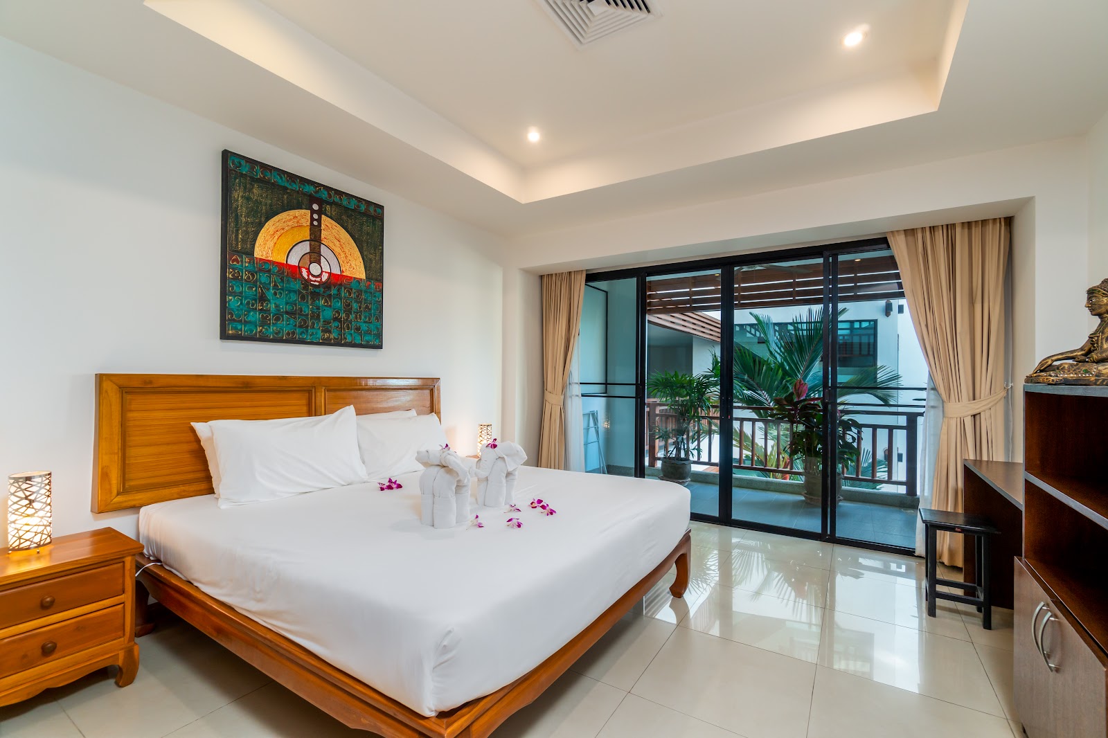 Ultiqa @ Surin Sabai Condo 3