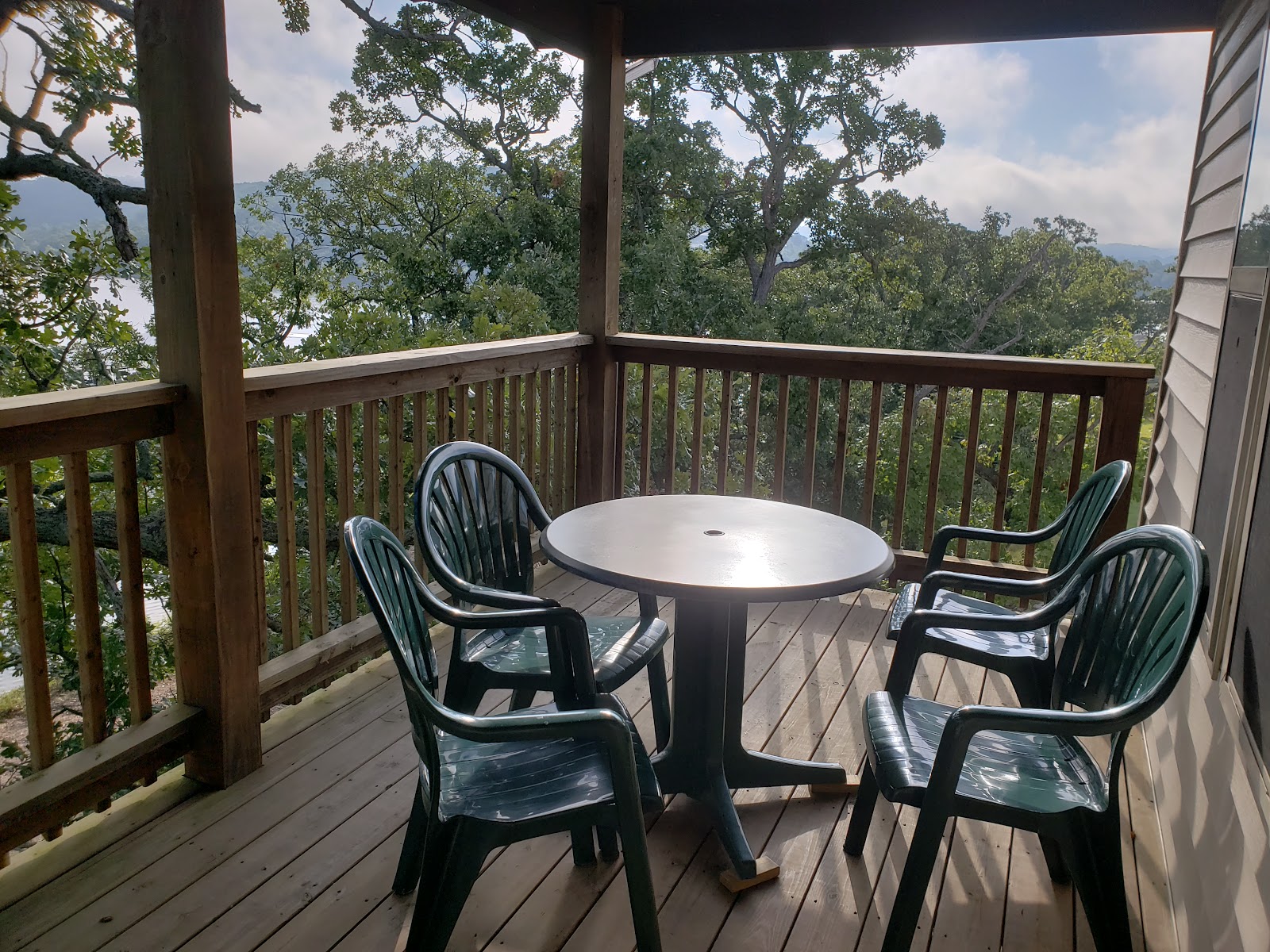 Branson Yacht Club at Rock