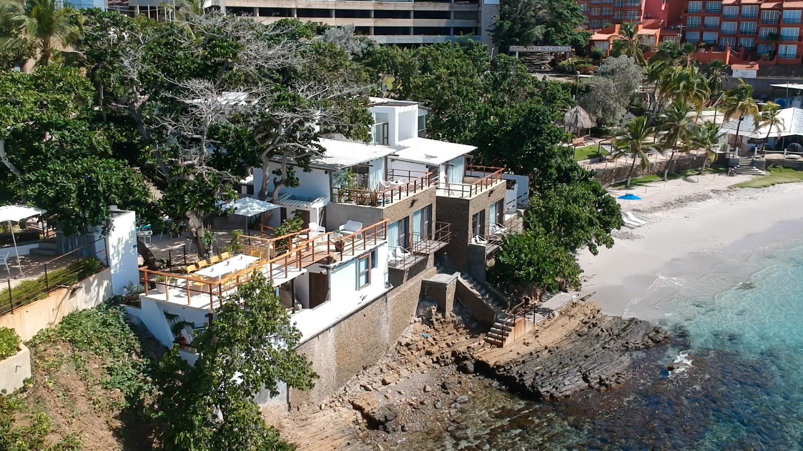 Art & Art Gallery Hotel