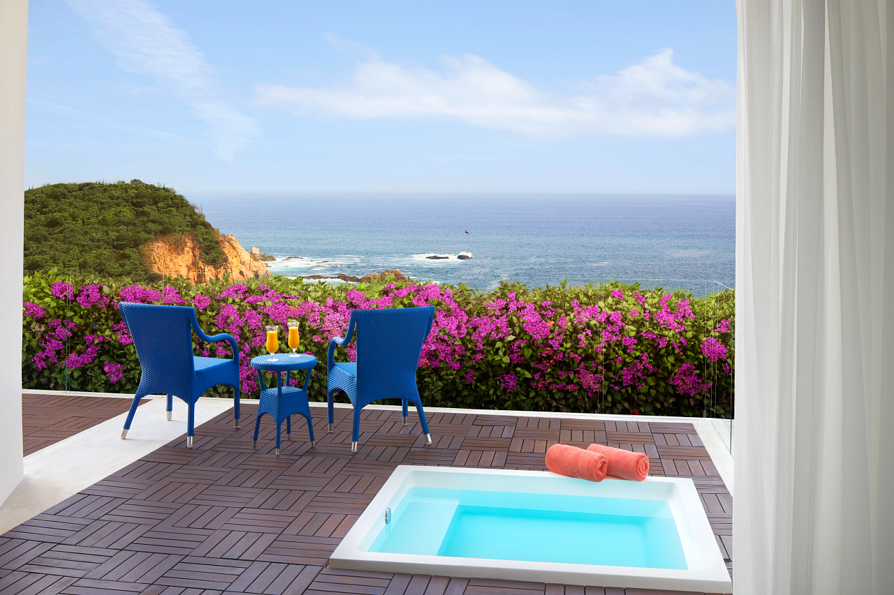 Secrets Huatulco Resort & Spa by UVC - Mexico