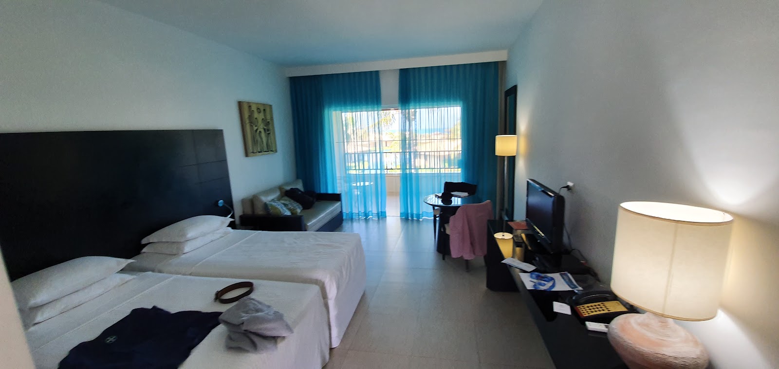Dom Pedro Laguna Beach Villas & Golf Resort