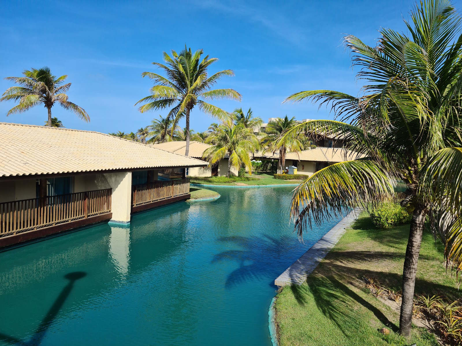 Dom Pedro Laguna Beach Villas & Golf Resort