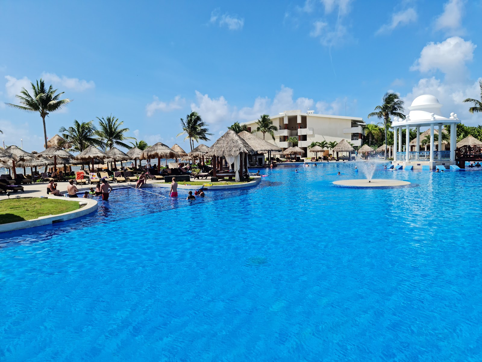 Now Sapphire Riviera Cancun by UVC - 3 Nights